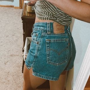 Levi’s Women’s Jean Shorts (size 0-2)